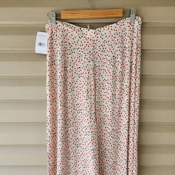 Free People Easy Peasy cherry print wide leg pants size 10 - Picture 13 of 14